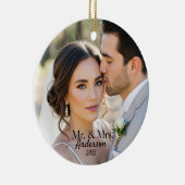 Elegante Mr & Mrs aangepaste trouwfoto-monogram Keramisch Ornament (Rechts)