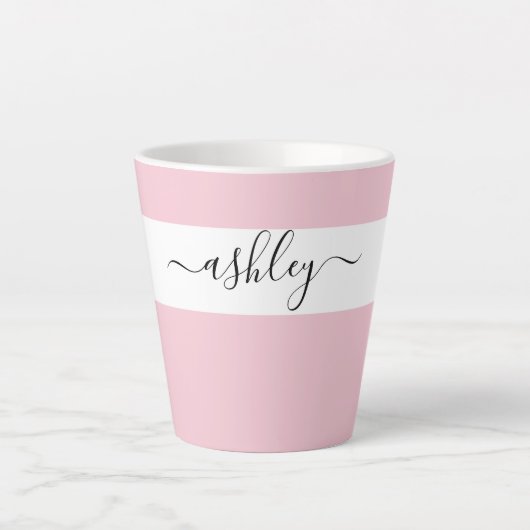 Elegante naam in script typografie roze latte mok (Voorkant)