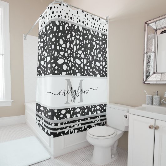 Elegante naam & Monogrammed wit en zwart Douchegordijn (In situ)