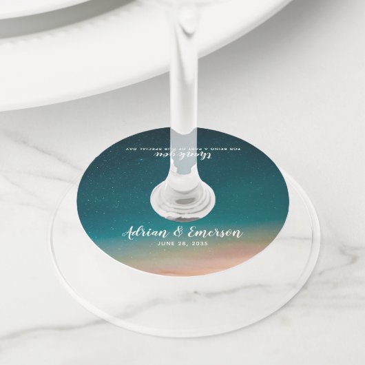 Elegante Nacht Sky Sterren Galaxy Sunset Bruiloft Wijnglaslabel (Dichtbij)
