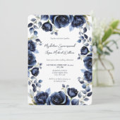 Elegante Navy Blauw Roos Witte Achtergrond Trouwen Kaart (Staand voorkant)