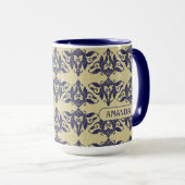 Elegante Navy Blauwe Gele Vintage Damask Monogram Mok (Voorkant rechts)