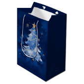 Elegante Navy Blauwe Kerstboom Aangepast Zakelijk  Medium Cadeauzakje (Voorkant Gekanteld)