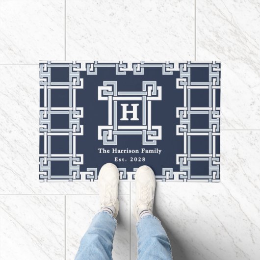 Elegante Navy Blauwe Kust Griekse Sleutel Monogram Deurmat (Binnen)