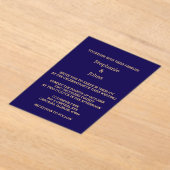 Elegante Navy Blue Gold Script Modern Cool Wedding Acryl Uitnodigingen (Laagn)