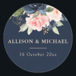 Elegante navy & blush bloemenbruiloft sticker<br><div class="desc">Dit ontwerp heeft prachtige navy en bloze bloemen en een elegante marine achtergrond met mooie script tekst die kan worden gepersonaliseerd.</div>