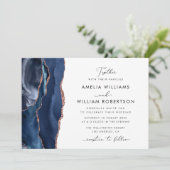 Elegante Navy en roos Gold huwelijksuitnodiging Kaart (Staand voorkant)