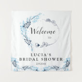 Elegante Navy Monogram Bloemachtige Bruids-Shower  Wandkleed (Voorkant)