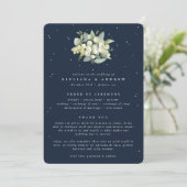 Elegante Navy Snowberry + Eucalyptus Boeket Bruilo Programmakaart (Staand voorkant)