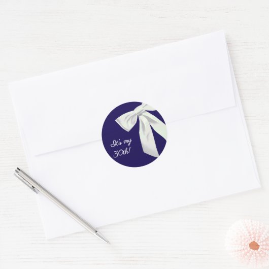 Elegante Navyblauwe Verjaardagsstickers met Witte  Ronde Sticker (Envelop)