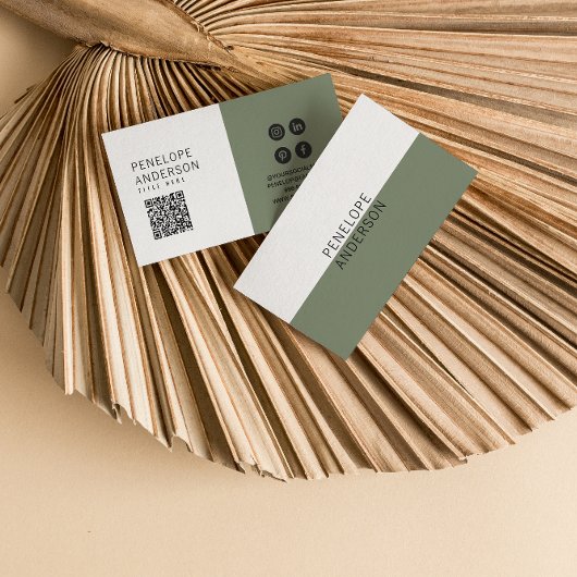 Elegante Neutrale Groene QR Code Boho Chique Moder Visitekaartje