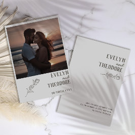 Elegante Neutrale Lijn Kunstbloem met foto Bruilof Save The Date