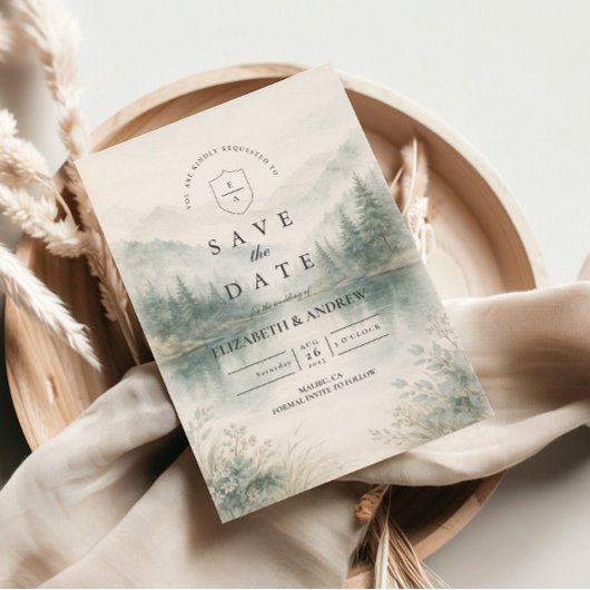 Elegante nevelige bos berg bruiloft save the date
