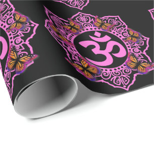 Elegante ohm mandala ontwerp roze paarse vlinders cadeaupapier