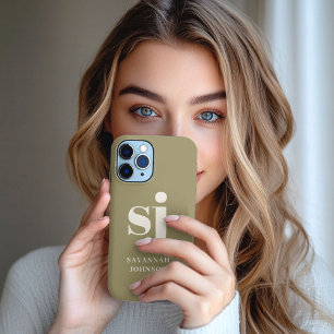 Elegante olijfgroene monogram initiaal iPhone 13 pro max hoesje