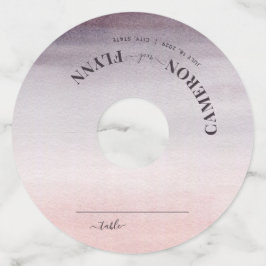 Elegante Ombre Pruim Waterverf Bruiloft Plaatskaar Wijnglaslabel