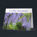 Elegante Oneindige Liefde Moeder Extraordinare Moe Kaart<br><div class="desc">Een elegante en trendy grote wenskaart met een mooie, opvallende foto van lichtpaarse wisteria bloemen voor Moederdag of haar verjaardag of een andere gelegenheid. Voor een "Uitgebreide Mama", een met bijna oneindig veel geduld, vriendelijkheid en begrip, en met een oneindige voorraad moederliefde. U kunt alle tekstvelden in deze kaart aanpassen,...</div>