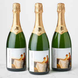 Elegante op maat gemaakte bruiloftsfoto met mousse sparkling wijnetiket