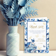 Elegante Opgevouwen Blauwe Vlinder Baby in Bloei