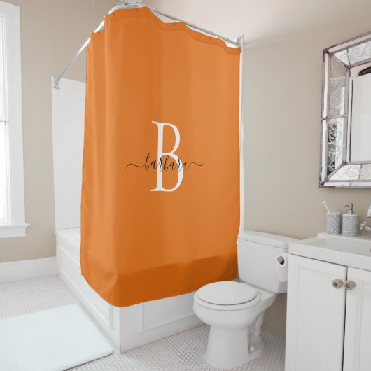 Elegante Oranje Monogram Script Naam Douchegordijn (In situ)