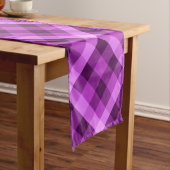 Elegante Orchidee Paarse Plaid Medium Tafelloper (Voorbeeld)