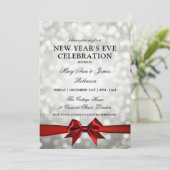 Elegante oudejaarsavond zilveren bokeh verlicht ro kaart (Staand voorkant)