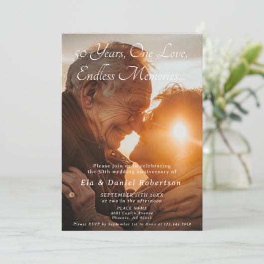 Elegante Overlay 50ste bruiloft Jubileum 2 Foto Kaart (Staand voorkant)