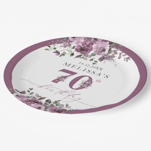 Elegante Paarse Bloemen 70e Verjaardag Papieren Bordje (Gekanteld)