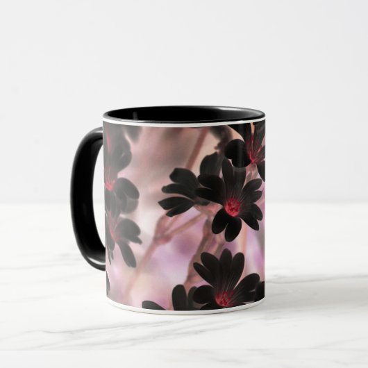 Elegante paarse bloemen mok (Voorkant links)