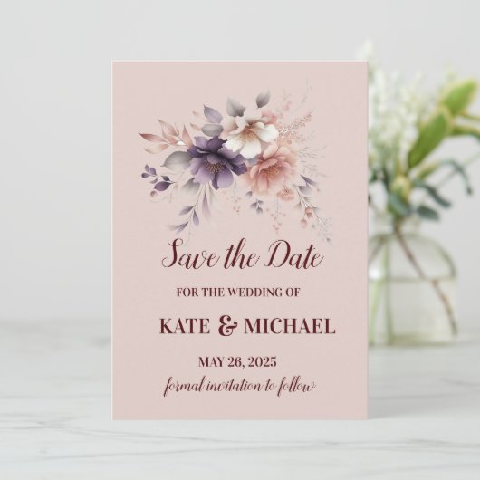 Elegante Paarse en perzik blozen bloemenbruiloft Save The Date (Staand voorkant)