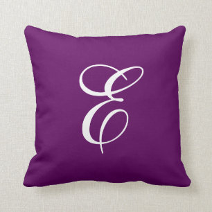 Elegante paarse en witte monogram sierkussen
