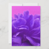 Elegante paarse frambozen bloemige trouwkaart kaart (Achterkant)