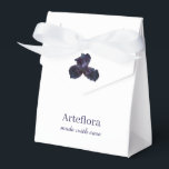 Elegante Paarse Iris Bloem Bloemist Merkidentiteit Bedankdoosjes<br><div class="desc">Verfraai de presentatie van uw merk met deze elegante paarse irisbloem-verpakkingsdozen, perfect voor bloemisten, boetiekbedrijven of speciale evenementen. Deze dozen met een verfijnd irisbloemfoto voegen een geraffineerde bloemige touch toe aan de verpakking van kleine cadeaus, huwelijksgunsten of promotionele weggeefacties. Personaliseer met uw bedrijfsnaam, logo of speciale boodschap om een onvergetelijke...</div>