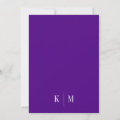 Elegante paarse monogram trouw kaart (Achterkant)