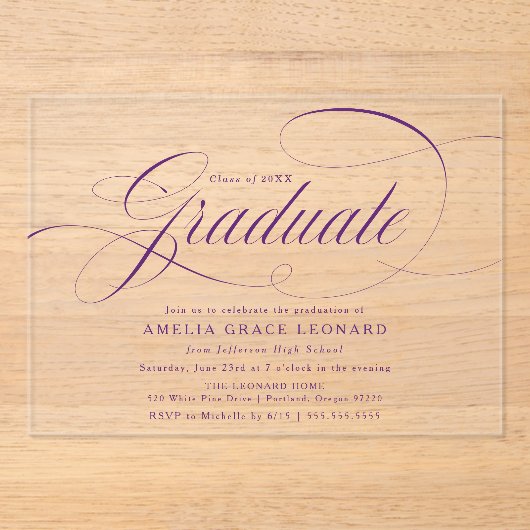 Elegante Paarse Script Graduation Party Acryl Uitnodigingen (Voorkant)