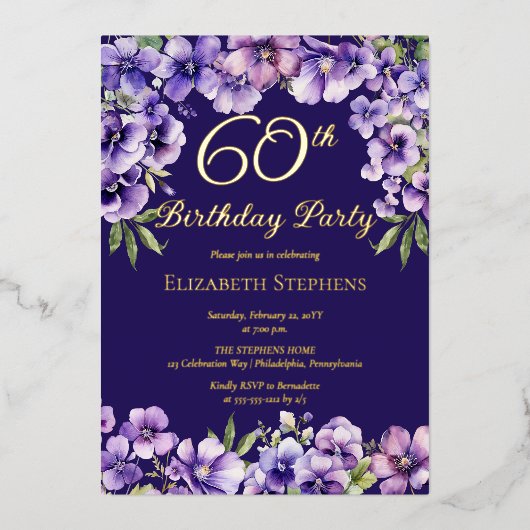 Elegante Paarse Violets Bloemen 60ste Verjaardagsf Folie Uitnodiging (Voorkant)