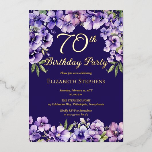 Elegante Paarse Violets Bloemen 70ste Verjaardagsf Folie Uitnodiging (Voorkant)