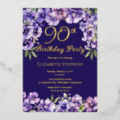 Elegante Paarse Violets Bloemen 90ste Verjaardagsf Folie Uitnodiging (Voorkant)