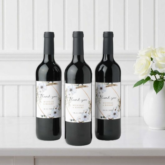 Elegante pampas gras en witte anemoon bruiloft wijn etiket