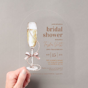 Elegante Parels en Prosecco Boog Acryl Uitnodigingen