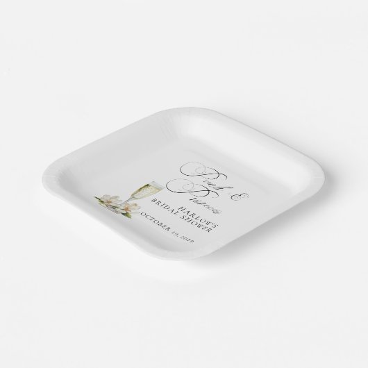 Elegante Parels en Prosecco Bruidsfeest Papieren Bordje (Gebogen)