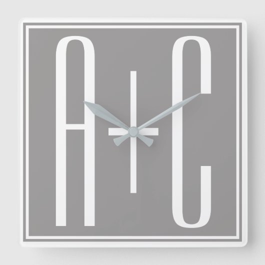 Elegante Paren Wit & Grijze Initails | Vierkante Klok (Voorkant)