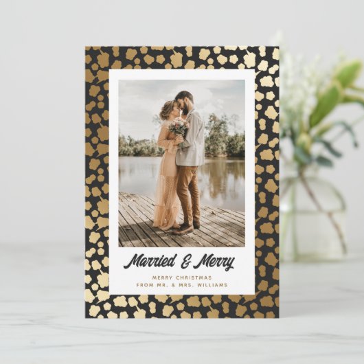 Elegante Pasgetrouwden Foto Kerstmis Zwart Goud Feestdagenkaart (Staand voorkant)