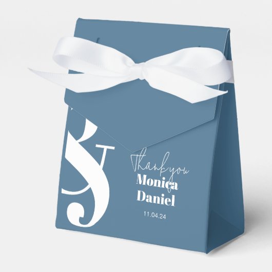 Elegante Pastel Blauwe Geschenkdoos met Moderne St Bedankdoosjes (Voorkant Zijde)