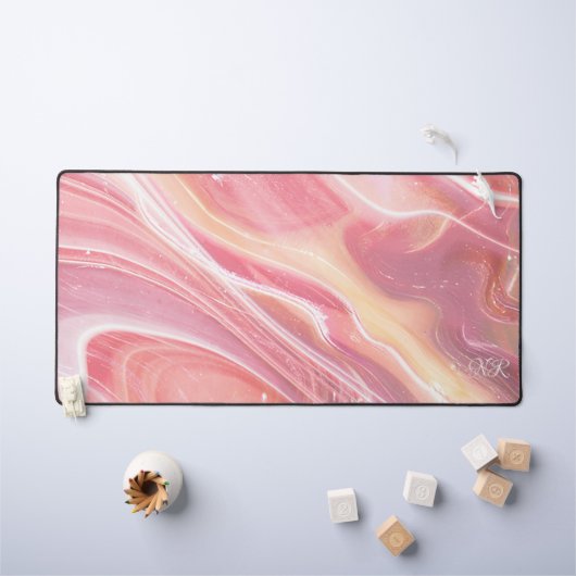 Elegante Pastel Blush Roze Meisje Monogram Marbly Bureaumat (Kindertafel)