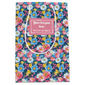 Elegante pastel roze waterverf monogram geschenkta medium cadeauzakje (Voorkant)