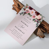 Elegante pastel stoffige roze roos bloemenbruiloft kaart