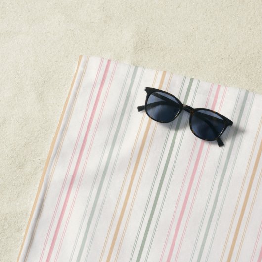 Elegante Pastel Stripes Strandlaken (In situ)