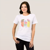 Elegante Pastel Vlinder & Roos T-Shirt (Voorkant volledig)
