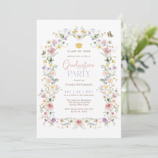 Elegante pastel Wildflower Garden Graduation Party Kaart (Staand voorkant)
